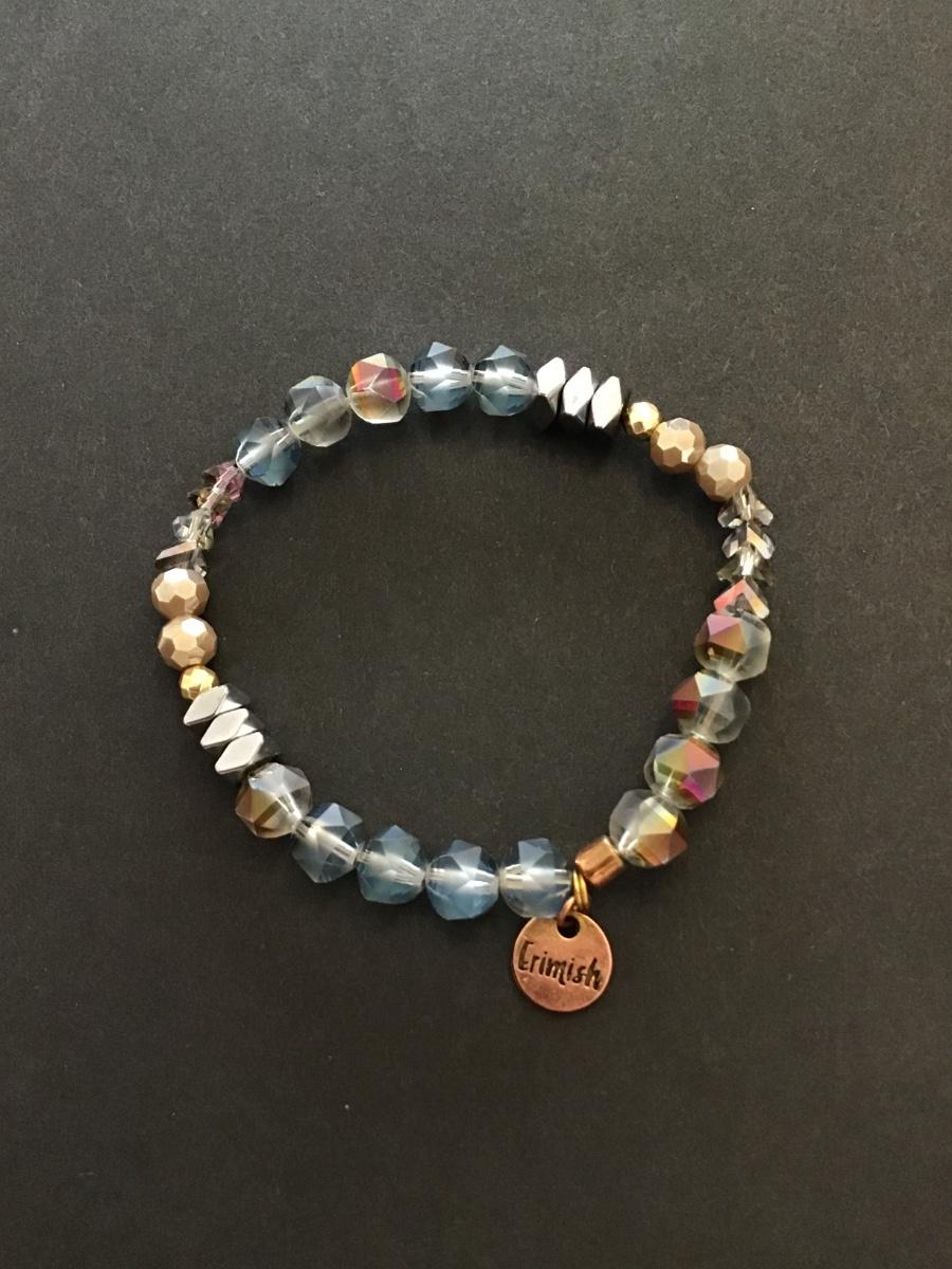 Beautiful vintage crystal bead stretch bracelet