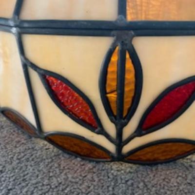 “Tiffany-Style Stained Glass Lampshade – Amber & Autumn Leaf Design”