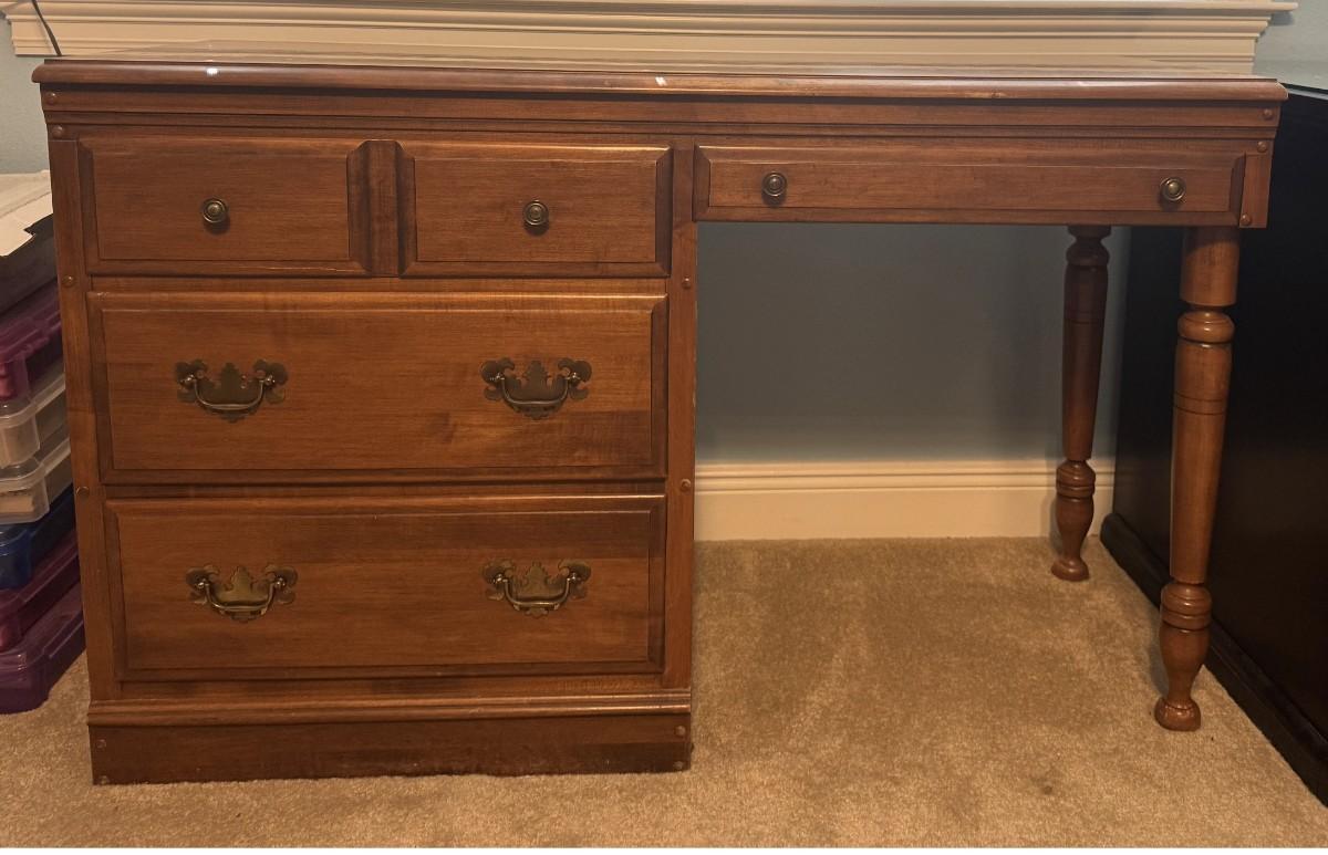 Hard Rock Maple Student Desk