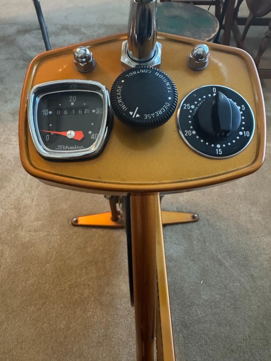 Vintage Stationary Schwinn Exerciser Excellent Condition