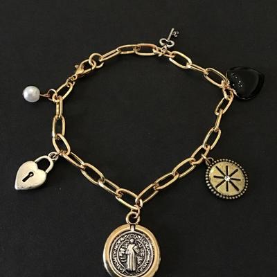 Cute Gold tone enamel heart charm bracelet