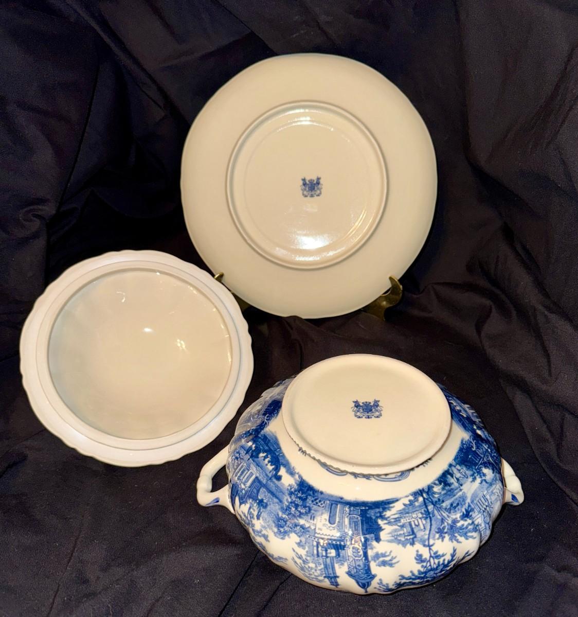Blue & White Lidded Tureen with Underplate