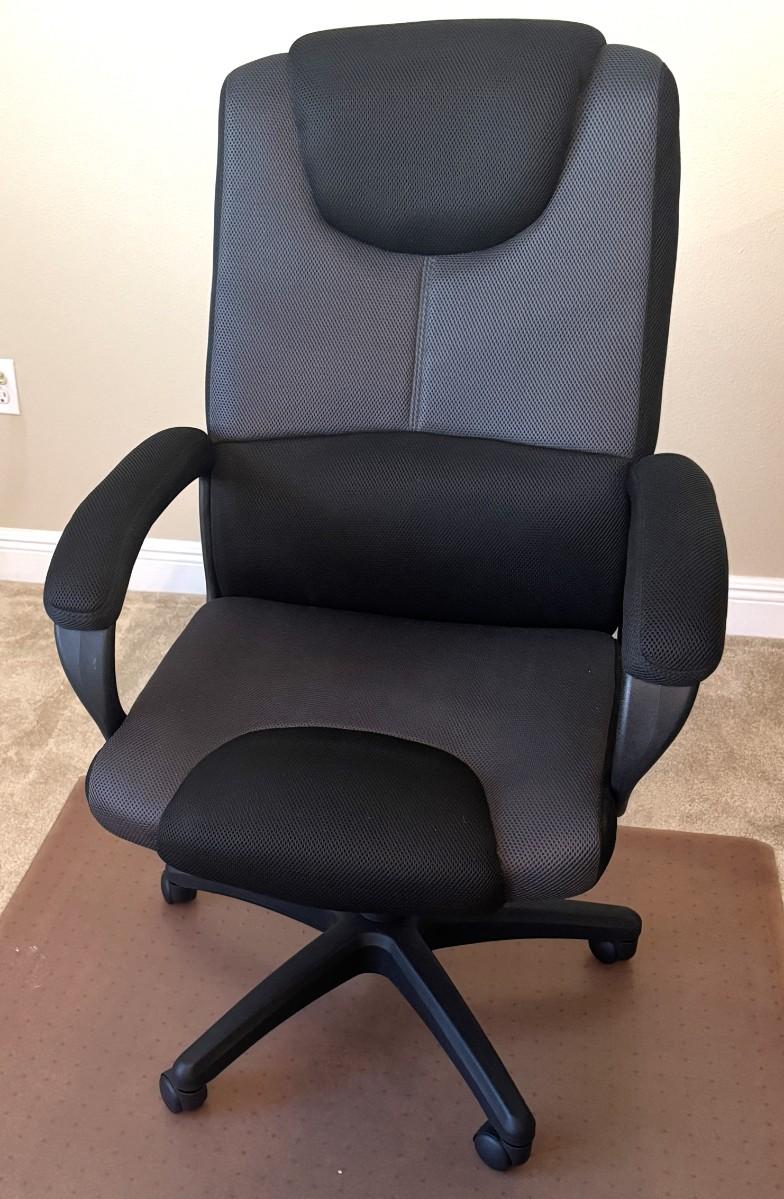Very Nice Plush Adjustable Office Chair Like New