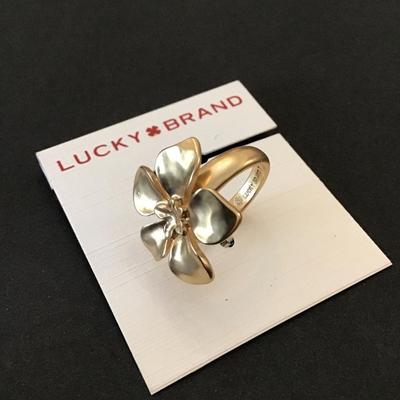 Lucky brand satin, gold toned, flower fashion, ring size 7