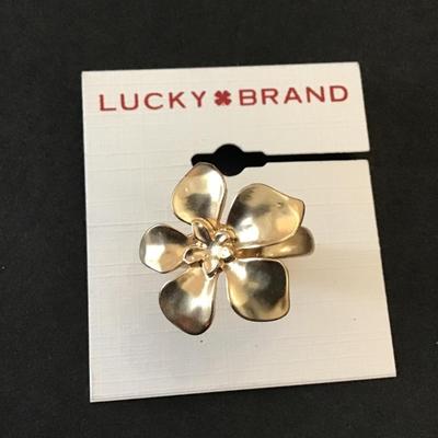 Lucky brand satin, gold toned, flower fashion, ring size 7