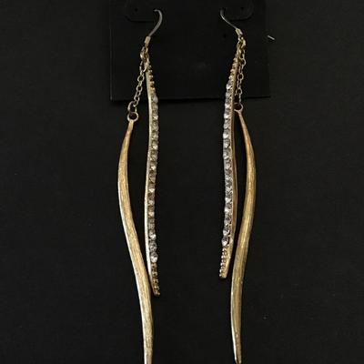 Guess Gold tone, rhinestone Dingley earrings