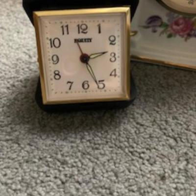 “Vintage Clock Collection Ornate, Minimalist & Travel Styles (6-Piece)