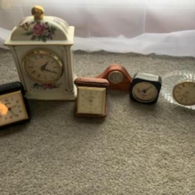 “Vintage Clock Collection Ornate, Minimalist & Travel Styles (6-Piece)