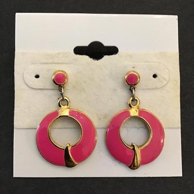 Cute, vintage, hot pink enamel gold tone, dangle earrings