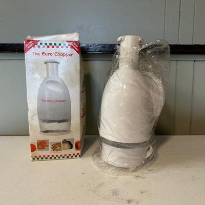 CHEFS CHOICE KNIFE SHARPENER, THE EURO CHOPPER AND POUR OVER COFFEE BREWER