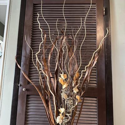 PERRY ELLIS 6 PIECE FULL SHEET SET, HOWARD MILLER CLOCK AND HOME DECOR VASE WITH FAUX PLANTS