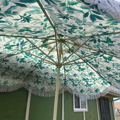 PATIO TABLE WITH UMBRELLA AND 4 CHAIRS