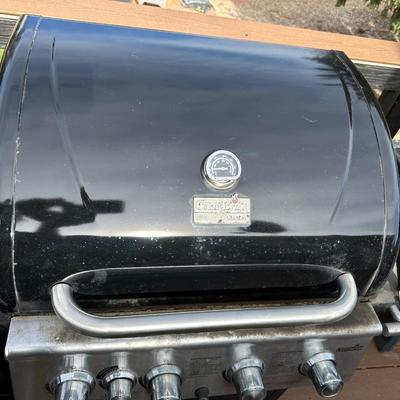 CHARBROIL PROPANE GRILL WITH COVER