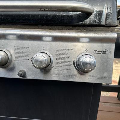 CHARBROIL PROPANE GRILL WITH COVER