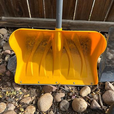 SNOW SHOVELS AND SHARK HAND HELD VACUUM