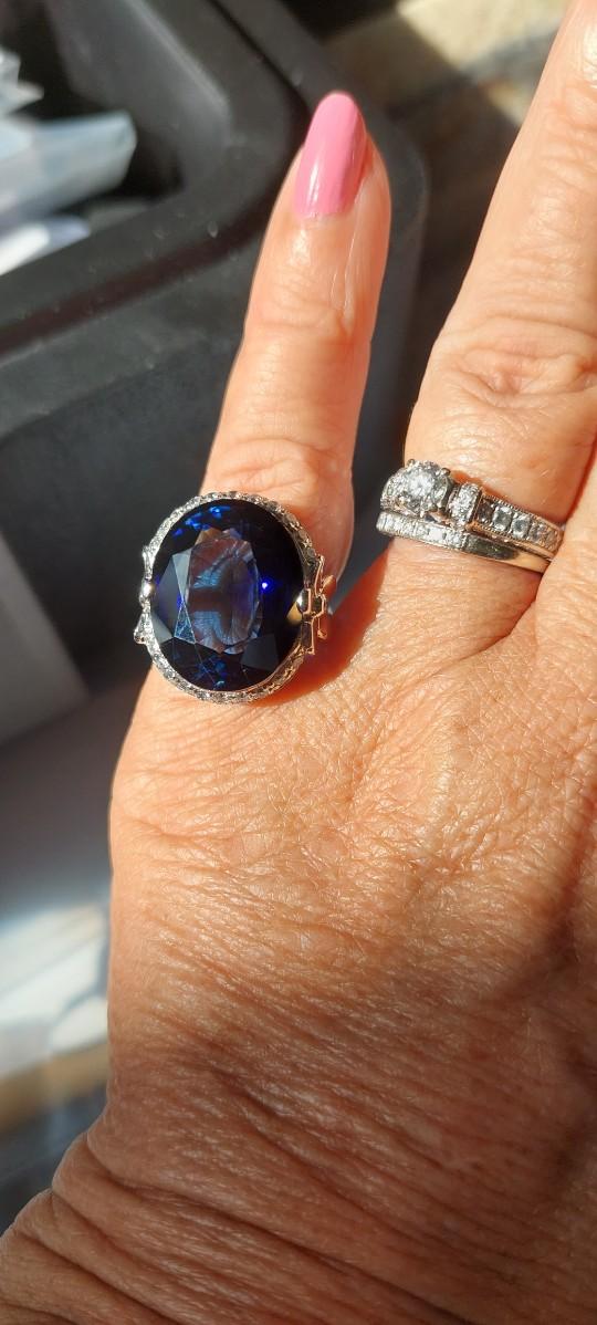 GIA CERTIFIED LAB GROWN SAPPHIRE RING