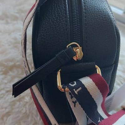 Tommy Hilfiger Purse
