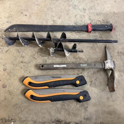 Fiskars Garden Tools & More (G-MG)