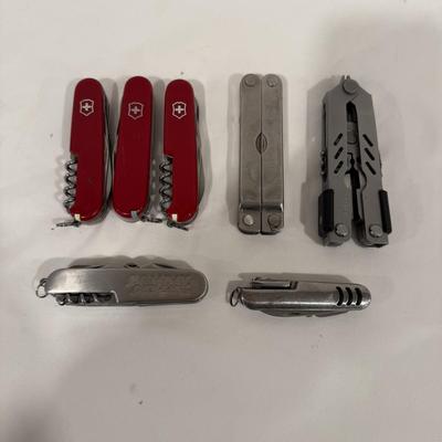 Victornox Swiss Army Knives, Leatherman & More (G-MG)
