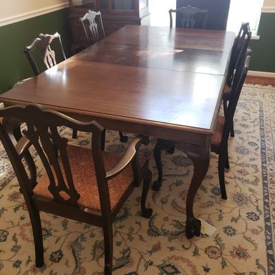 Mechanics Furniture Co Antique Clawfoot Dining Table w/ Two Leaves and Six Chairs (DR-KD)