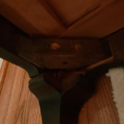 Mechanics Furniture Co Antique Clawfoot Dining Table w/ Two Leaves and Six Chairs (DR-KD)