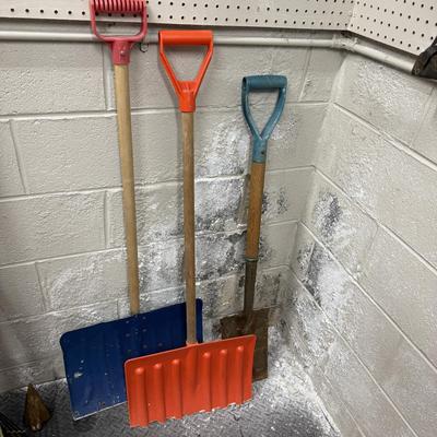 Yard Tools & More (G-MG)