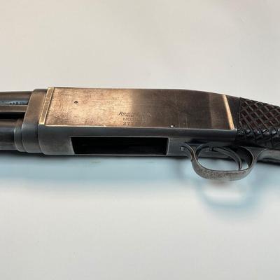 Sale Photo Thumbnail #127: Remington Model 10 Pump‑Action 12 Ga Vintage Bottom‑Eject Shotgun 
Offered is a classic Remington Model 10 pump‑action shotgun.
Serial Number 272229
Key Features
	•	Gauge: 12 gauge only.  ￼
	•	Action type: Pump‑action with unique bot