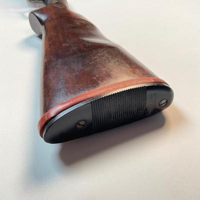 Sale Photo Thumbnail #135: Remington Model 10 Pump‑Action 12 Ga Vintage Bottom‑Eject Shotgun 
Offered is a classic Remington Model 10 pump‑action shotgun.
Serial Number 272229
Key Features
	•	Gauge: 12 gauge only.  ￼
	•	Action type: Pump‑action with unique bot