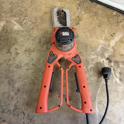 Black & Decker Alligator Loppers & Two Hedge Trimmers (G-MG)