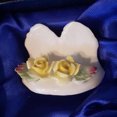 Elegant Entertaining-Sheffield, Aynsley and More (DR-KD)