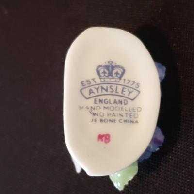 Elegant Entertaining-Sheffield, Aynsley and More (DR-KD)