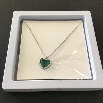Beautiful, very nice, silver toned, jade heart pendant, necklace, help calm down hill, serenity, and purity necklace