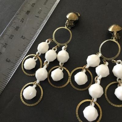 Beautiful vintage faux milk, glass clip on statement earrings