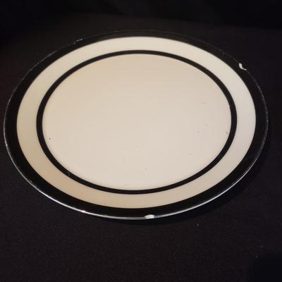 Lenox "Venture" Dishes and Four Dimensions Collection Mugs (DR-KD)