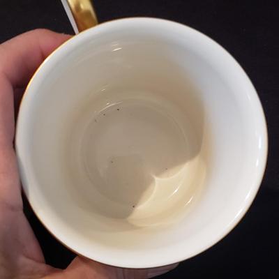 Lenox "Venture" Dishes and Four Dimensions Collection Mugs (DR-KD)