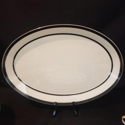 Lenox "Venture" Dishes and Four Dimensions Collection Mugs (DR-KD)