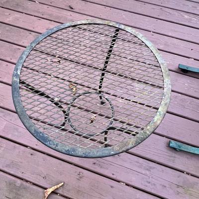 Wrought Iron Patio Table, Chairs & Side Table (BD-RG)