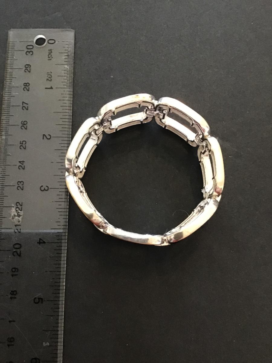 Very nice red white and black enamel fashion stretchy bracelet