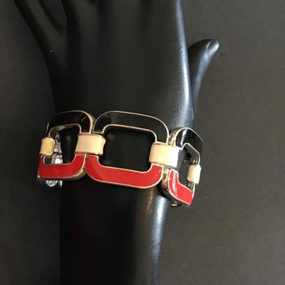Very nice red white and black enamel fashion stretchy bracelet