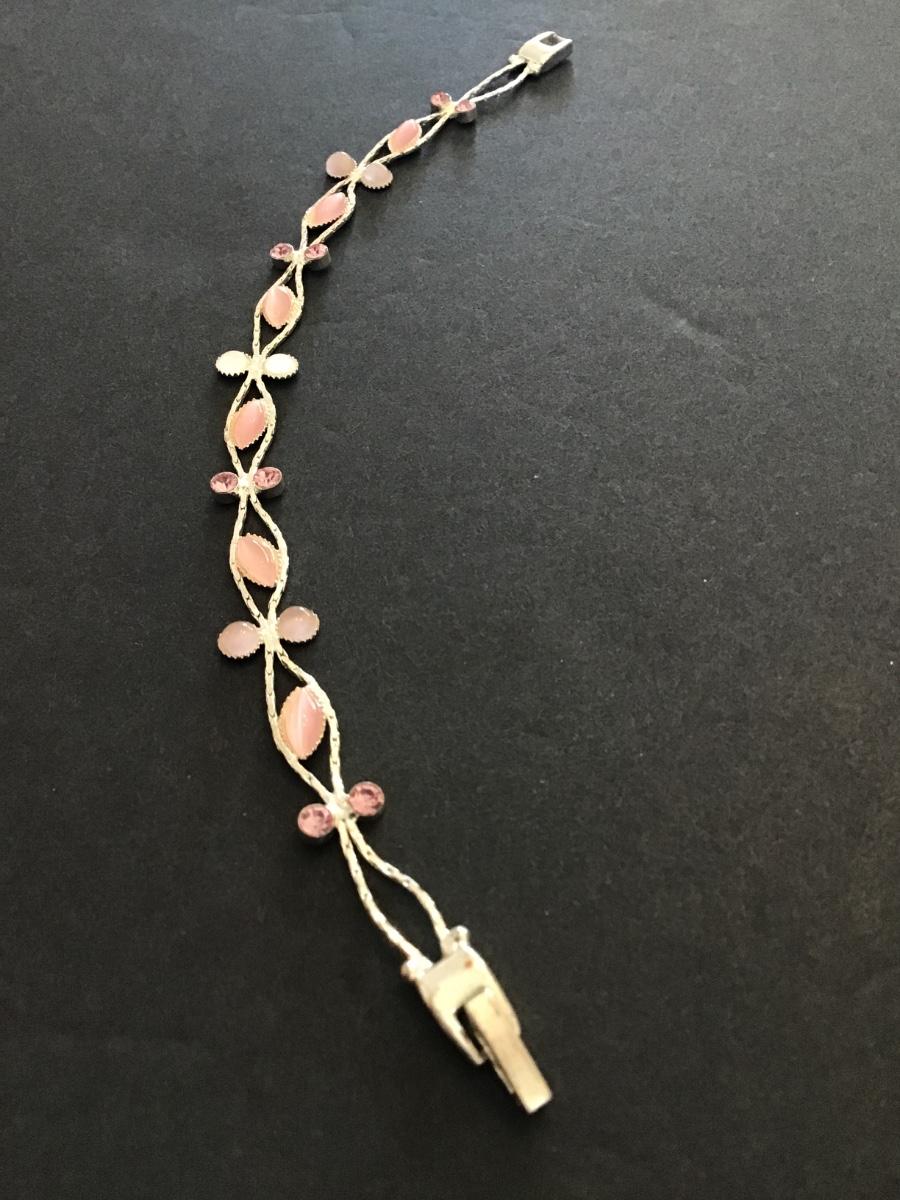 Silvertone, pink glass bead and pink rhinestone fashion bracelet