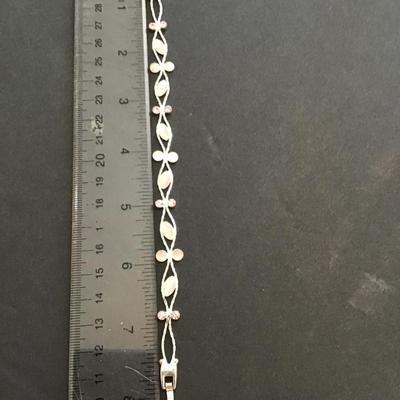 Silvertone, pink glass bead and pink rhinestone fashion bracelet