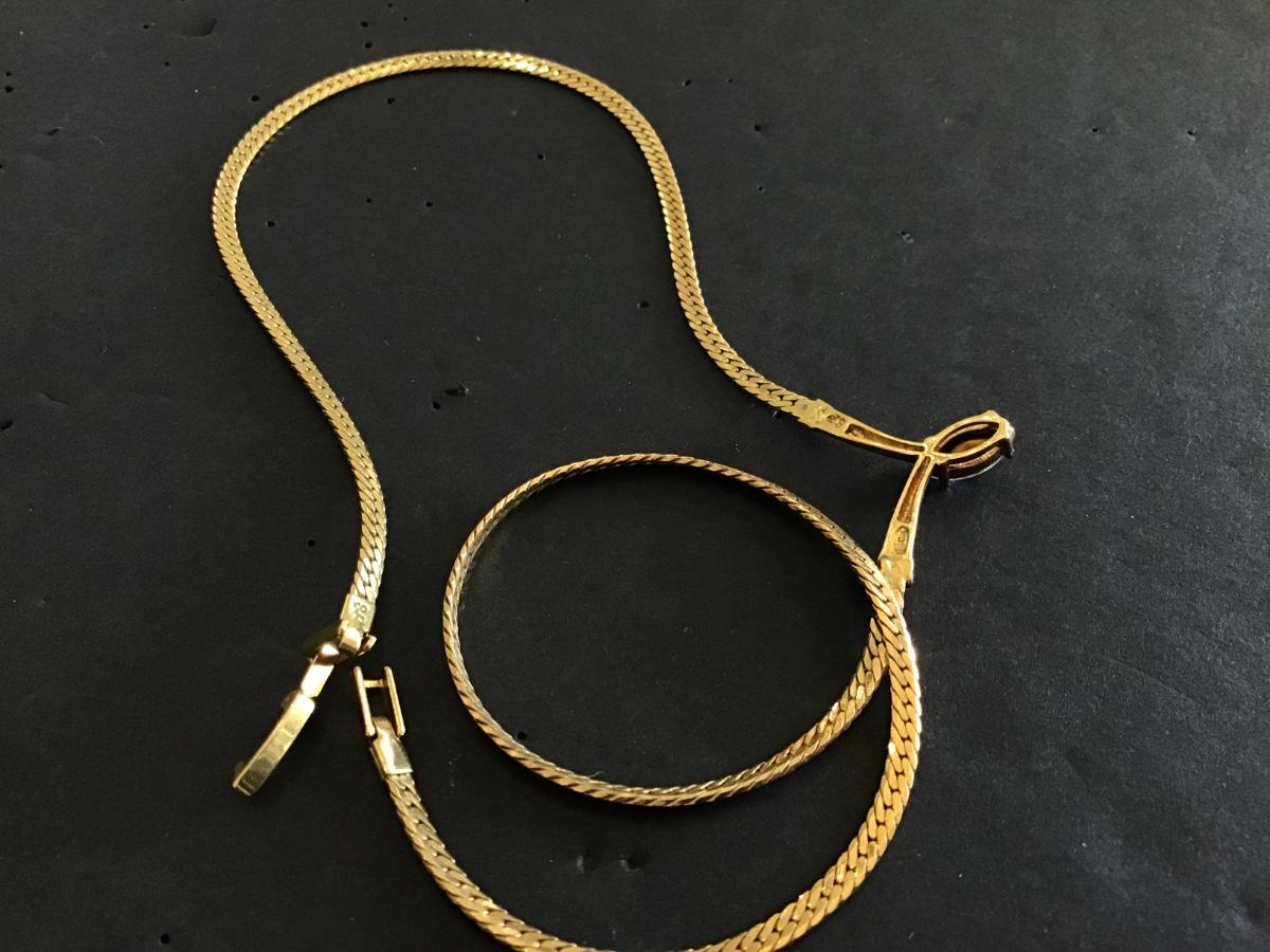 Vintage Avon Necklace