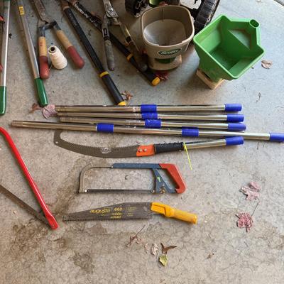 Yard Tools w/Stand & Nitrogen Fertilizer