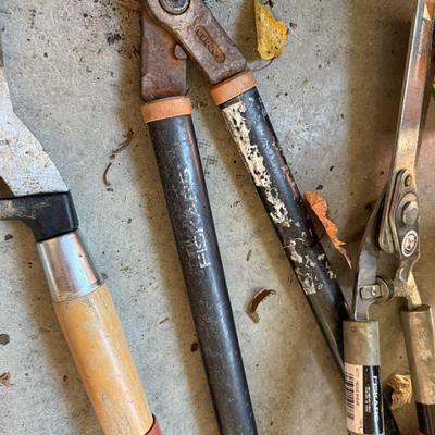 Yard Tools w/Stand & Nitrogen Fertilizer