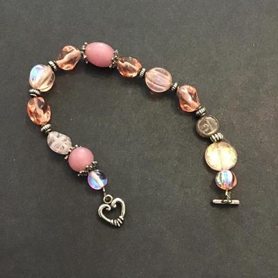 Very nice polish glass beaded stretchy bracelet