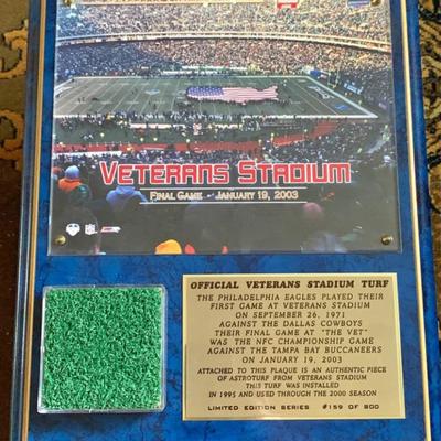 ? Official Veterans Stadium Turf Plaque – Eagles Final Game 2003 – Limited Edition #159/800