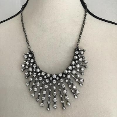 Beautiful hematite tone, crystal stone faux pearl bar, Fringe statement, necklace