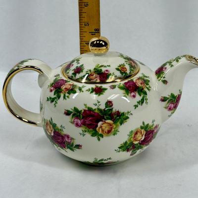 Sale Photo Thumbnail #398: In very good condition.