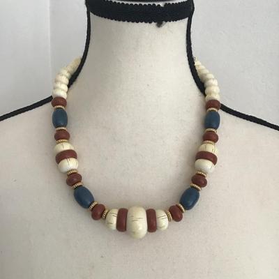 Vintage Avon, Indian Summer, natural beaded necklace