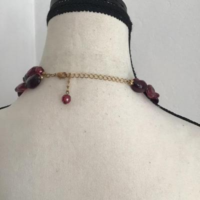 Very nice red faux beaded necklace